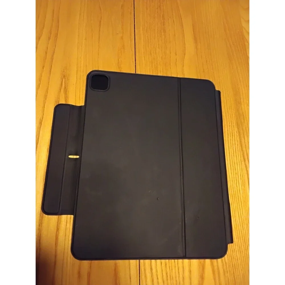 ESR Rebound Magnetic Keyboard Case iPad Pro Wired Use Only Charge Not Verified